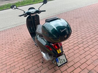 Vespa Sprint 150 Racing Sixties 2021 - 6