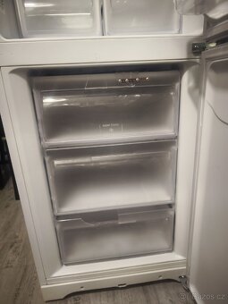Lednička Hotpoint Ariston - 6