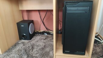 Prodám počítač HAL 3000 + monitor Acer - 6