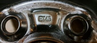 Prodám plechové disky+ čidla tlaku pneu na Toyota Auris. - 6