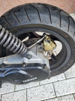 Yamaha Aerox - 6