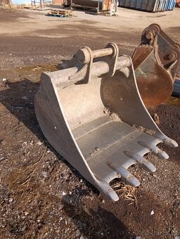 Kolový bagr Komatsu PW 180 - 6