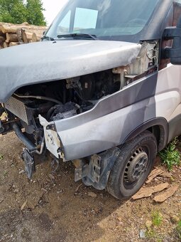 Iveco daily 2,3 hi-matic - 6