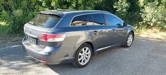 Toyota Avensis combi 1.8i  108kw - 6