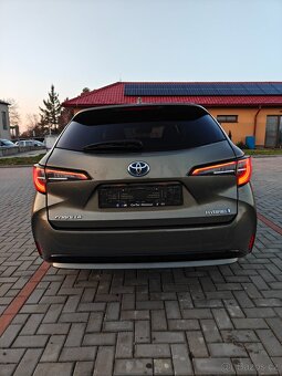 Toyota Corolla 1.8 hybrid TS - 6