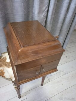 Salónní gramofon His Masters Voice - 6