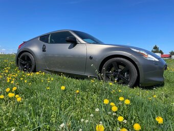 Nissan 370Z - 6