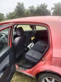 Hyundai Getz 1.6 77 kW GLS - 6
