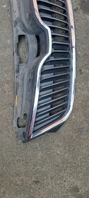 Maska rapid mrizka chladice skoda rapid 5J - 6