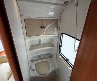 Karavan Hobby Prestige 560 UFE - 6