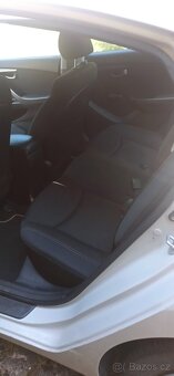 Hyundai Elantra 1,6 benzín - 6
