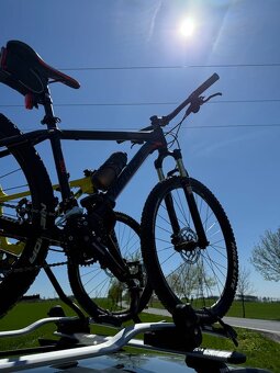 Střešní nosič na dvě kola (Thule) + podélníky Thule - 6