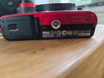 Nikon 1 J1 – kompletní set se dvěma objektivy + přísluš. - 6