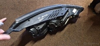 Leve predni svetlo hyundai i30 xenon led - 6