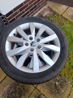 Umoriginální ALU sadu Škoda kol Crystal + nove pneu Bar - 6