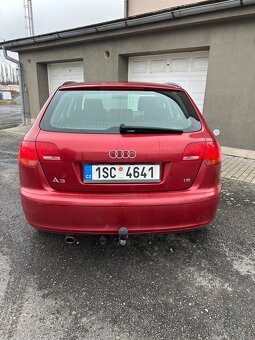 AUDI A3 1.6 i - 6