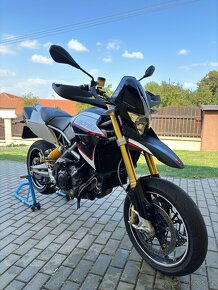 Aprilia Dorsoduro 1200 - 6