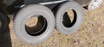 Pneu Hankook 205/75R15 - 6