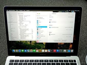 MacBook Air 13 palců Apple M1 chip 8 GB RAM 256 SSDx 30 cyk - 6