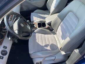 Volkswagen Passat 2.0 TDI 4Motion 103 kW - 6
