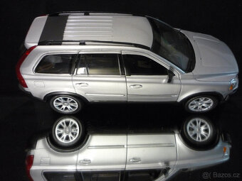 Volvo XC90 Welly 1/18 - 6