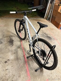 NOVÉ kolo Cube Reaction - 6