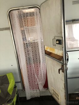 Karavan na pevné stání - 6