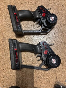 Traxxas Rustler VXL - 6