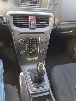 VOLVO D2 V40 2.0 D 88KW 85300KM - 6