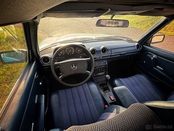 Mercedes w123 300D piano - 6
