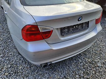 Bmw e90 BLATNIKY TITAN SILVER VÍKO KUFRU LAMPY - 6
