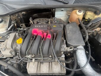 Náhradní díly - Renault Clio 1.6i 79kW r.v. 2000 - 6
