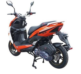 Skútr TUMOTO R9 125 - 6