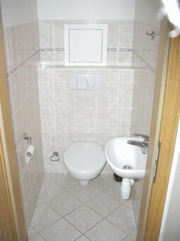 Pronájem bytu 2kk 67 m2 v historickém centru Hradce Králové - 6