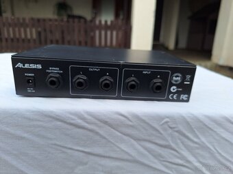 Alesis nanoverb 2 - 6