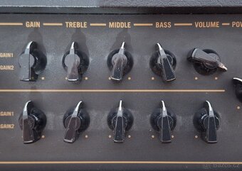 VOX AV30 - kytarové lampové modelingové kombo - 6