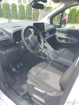 Toyota Proace City Verso 1.5 D-4D 130K 6 M/T Long 7 míst - 6