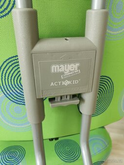 Rostoucí psací stůl a židle Mayer - 6