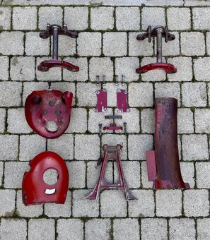 Jawa ČZ 250 350 kyvacka - dily - 6