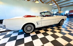 1966 Ford Mustang Cabriolet - 6