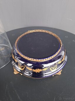 Porcelánová soška s poklopem - 6