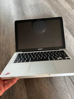 MacBook Pro 13” A1278 – zapíná se, ale chybí systém - 6