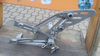 Stupačky Yamaha R1 2007 - 6