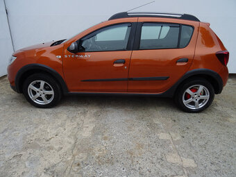 Dacia sandero stepway 0.9TCe,66kW,1majČR,s.kniha,klima,navi - 6