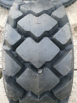 Pneu Galaxy  12 - 16,5 - 6