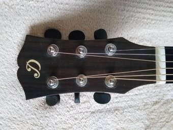 Predam celomasivnu gitaru Dowina Chardonnay. - 6