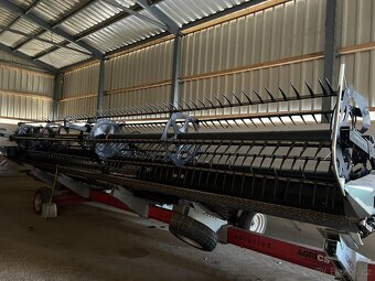 Sklízecí mlátička Case IH 8240 + MacDon FD75 - 6