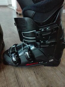 Lyže vč. příslušenství - 6