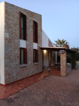 Exkluzivní rodinný dům u moře v SZ  části Sardinie - 6