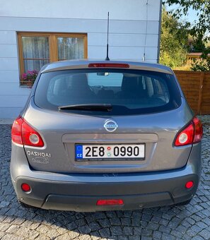 Nissan Qashqai 2007, 2.0 - 6